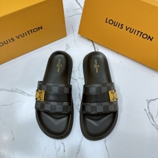 Louis Vuitton Slippers